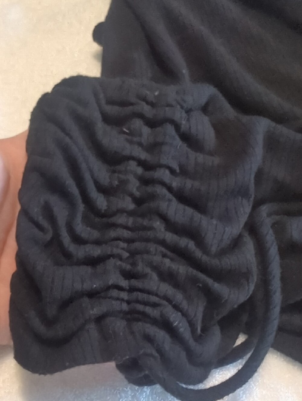 Heart Hips Black Drawstring Ruched Crop Top - Picture 4 of 5
